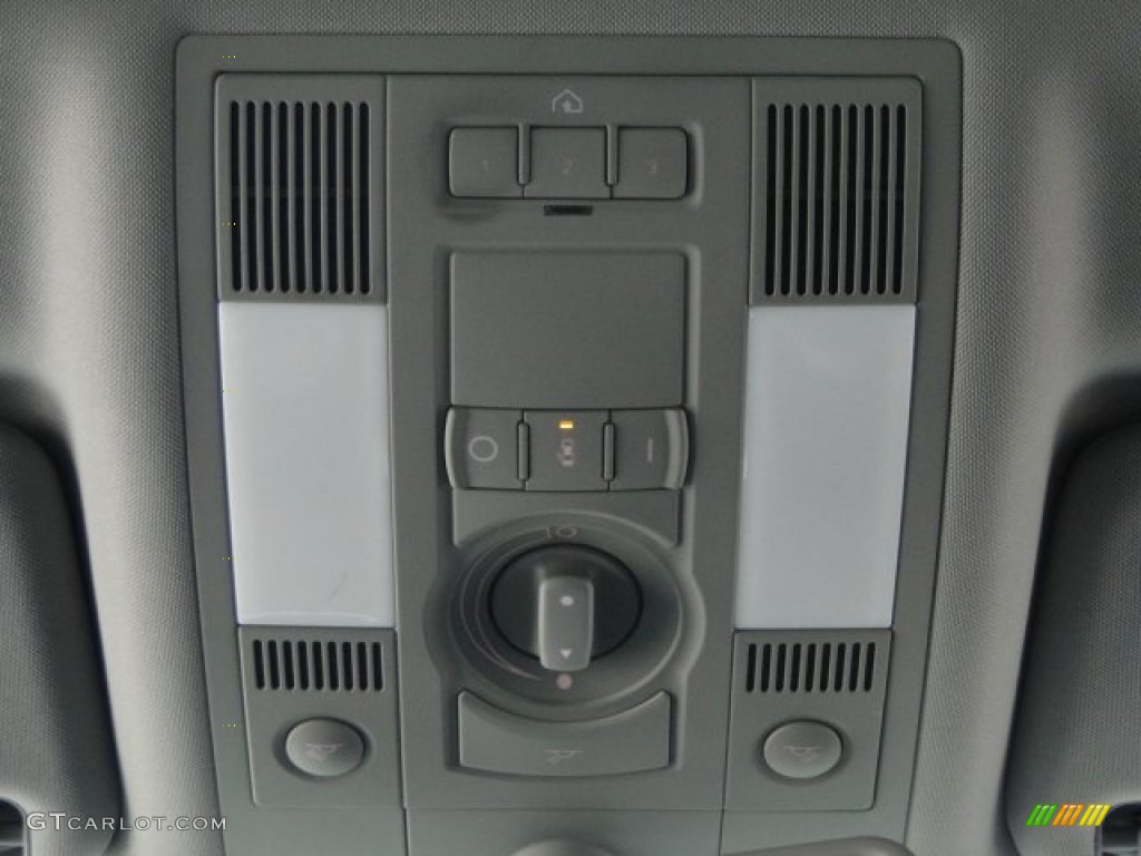 2007 A8 L 4.2 quattro - Light Silver Metallic / Black photo #41