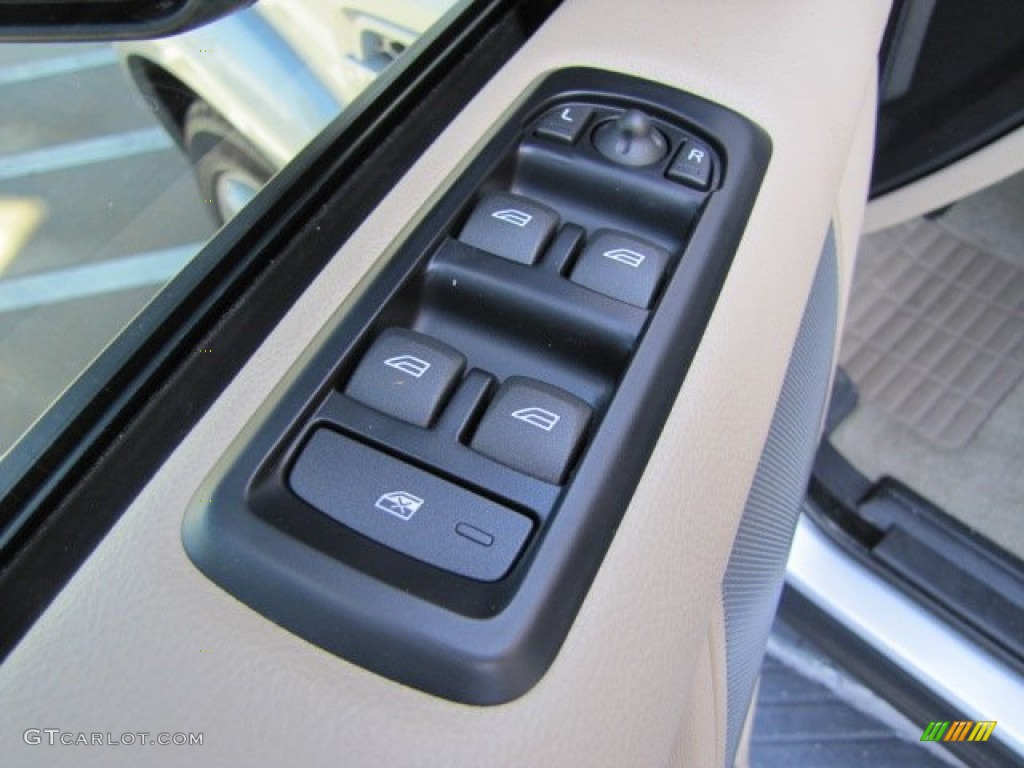 2012 Land Rover LR4 HSE Controls Photos