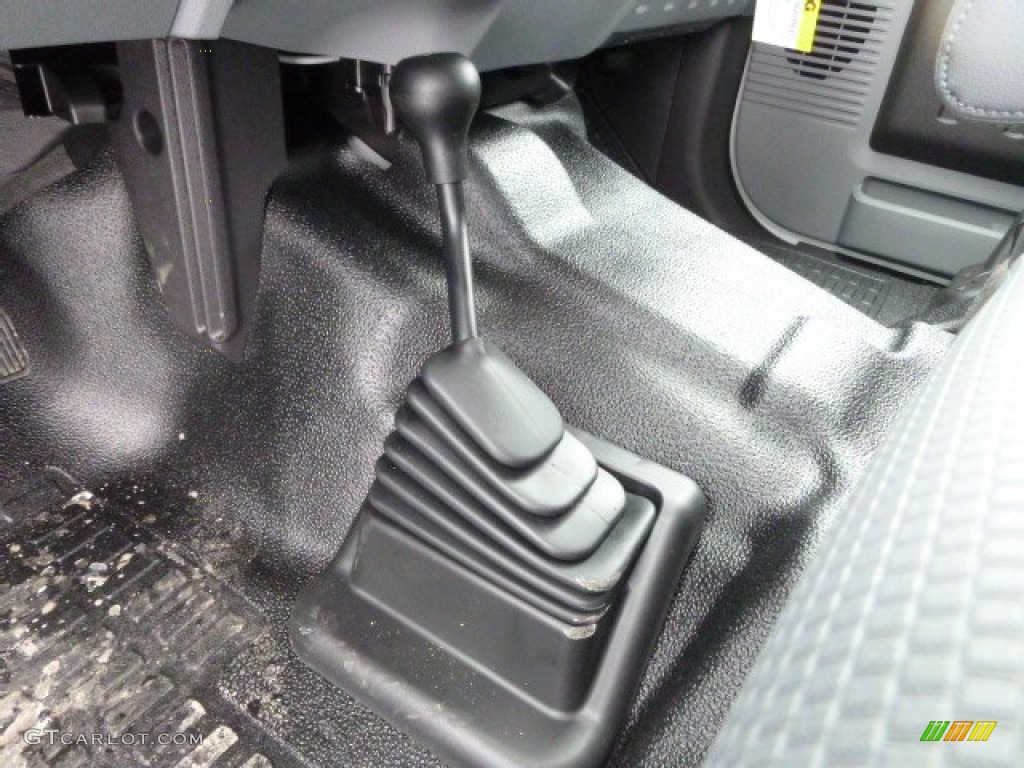 2014 F350 Super Duty XL Crew Cab 4x4 - Oxford White / Steel photo #15