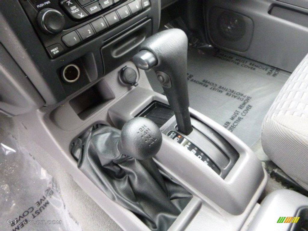 2001 Xterra XE V6 4x4 - Gold Rush Metallic / Dusk Gray photo #16