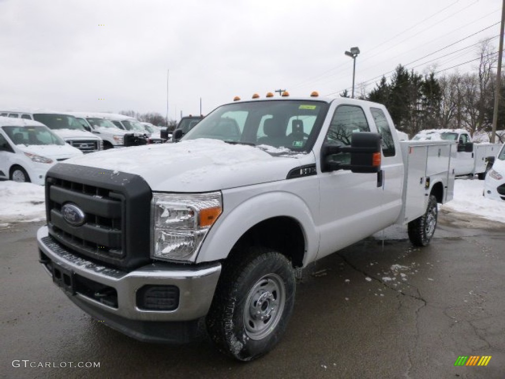 2014 F350 Super Duty XL SuperCab 4x4 Utility Truck - Oxford White / Steel photo #4