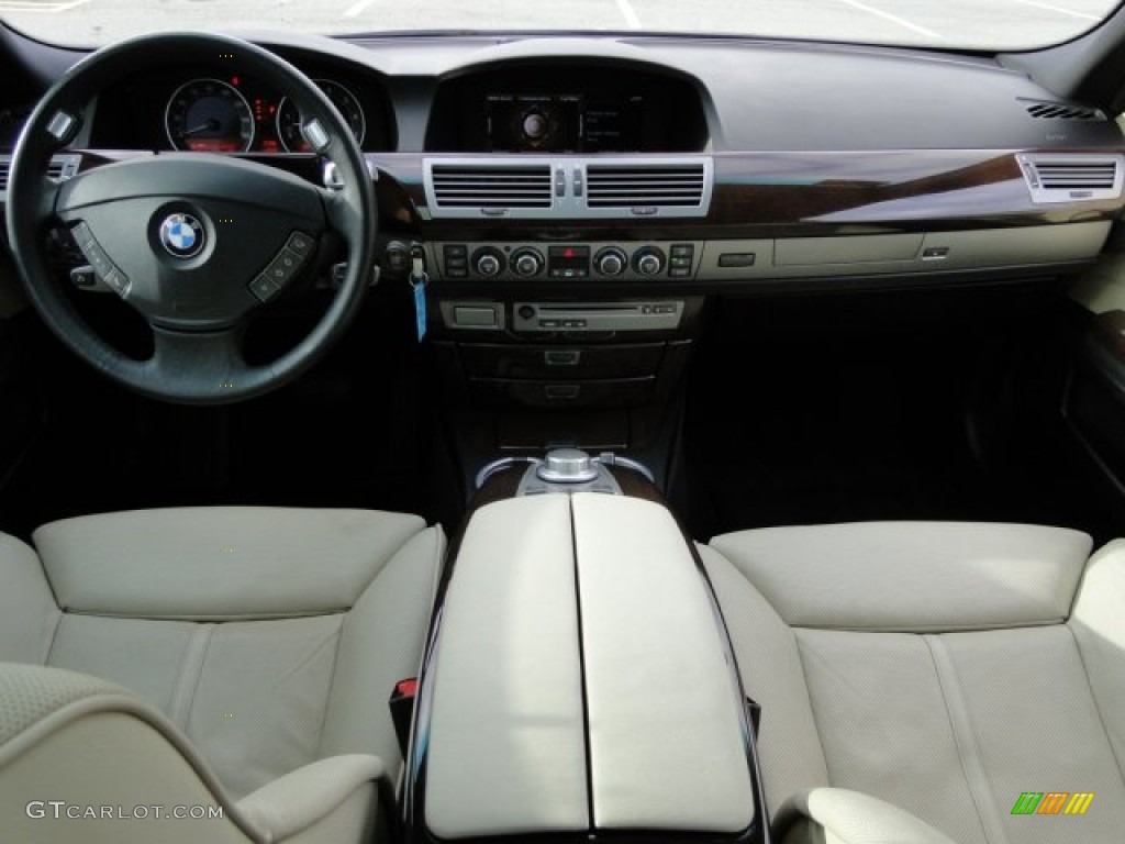 2007 BMW 7 Series 750Li Sedan Dashboard Photos