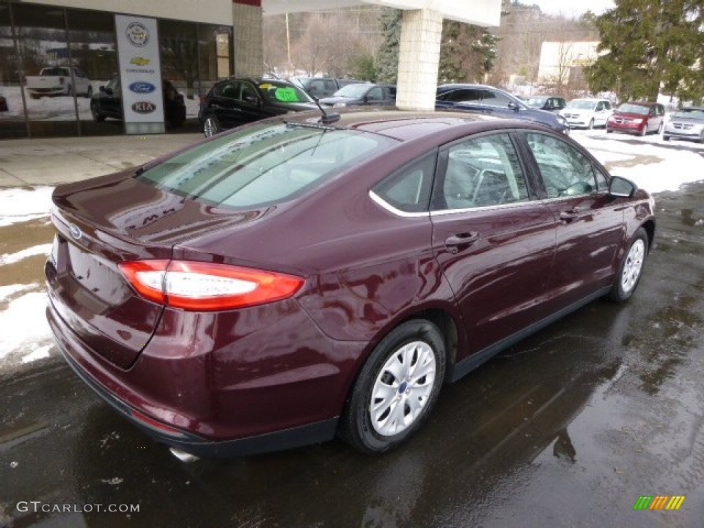 2013 Fusion S - Bordeaux Reserve Red Metallic / Earth Gray photo #8