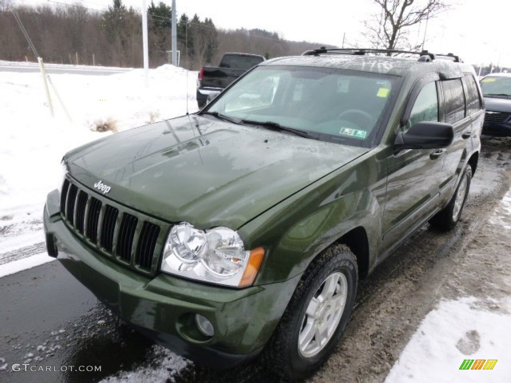 2007 Grand Cherokee Laredo 4x4 - Jeep Green Metallic / Medium Slate Gray photo #4