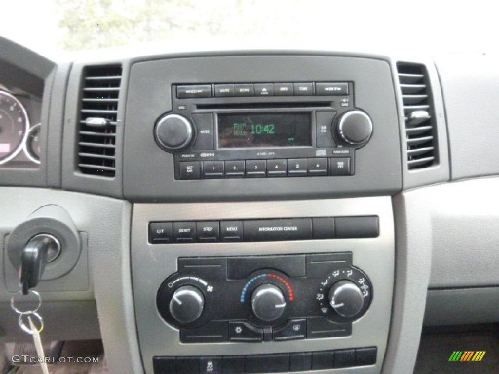 2007 Grand Cherokee Laredo 4x4 - Jeep Green Metallic / Medium Slate Gray photo #16