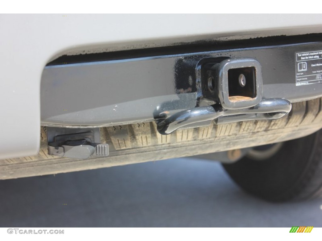 2006 Explorer XLS - Silver Birch Metallic / Stone photo #13