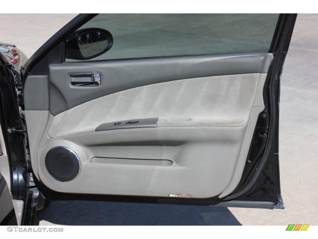 2006 Nissan Altima 2.5 S Special Edition Door Panel Photos