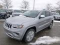 Front 3/4 View of 2014 Grand Cherokee Overland 4x4