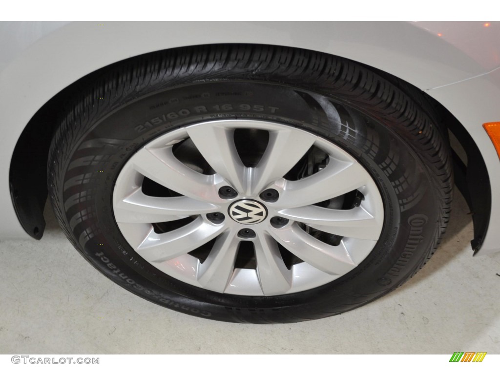 2013 Volkswagen Beetle 2.5L Wheel Photo #90617507