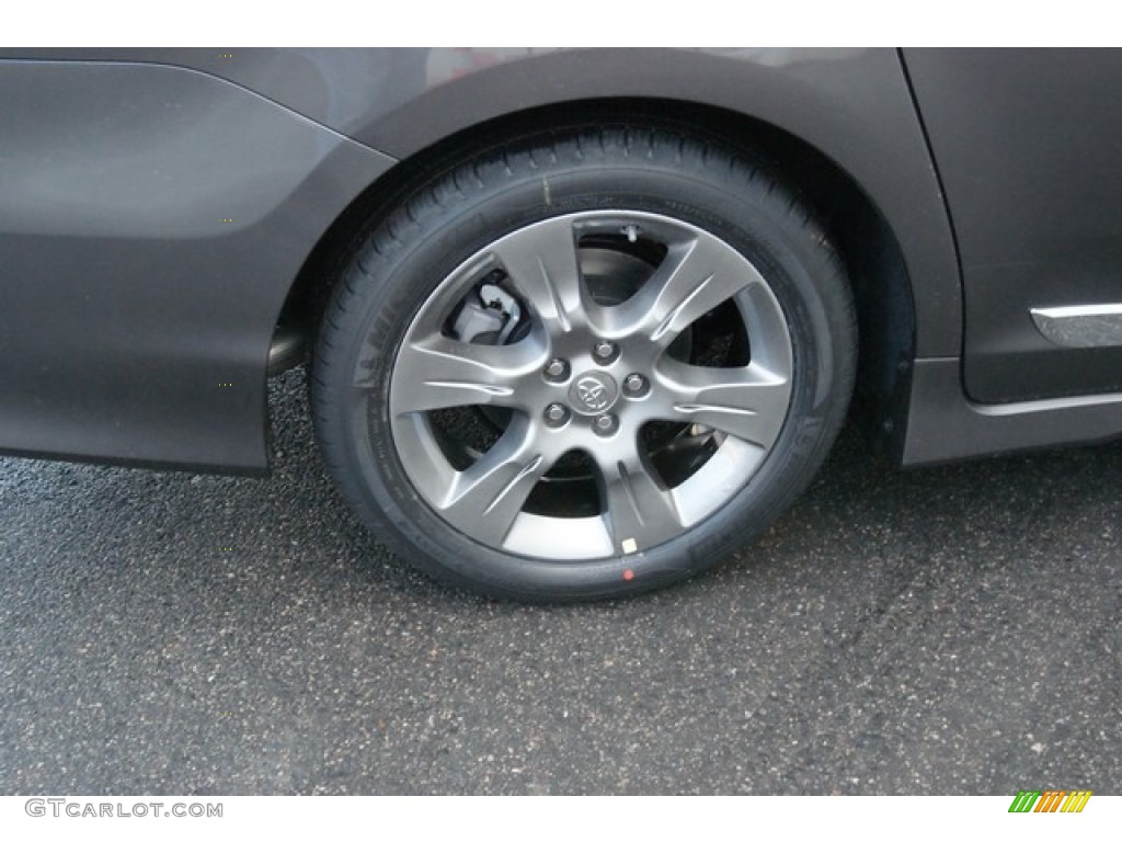 2014 Toyota Sienna SE Wheel Photo #90618866