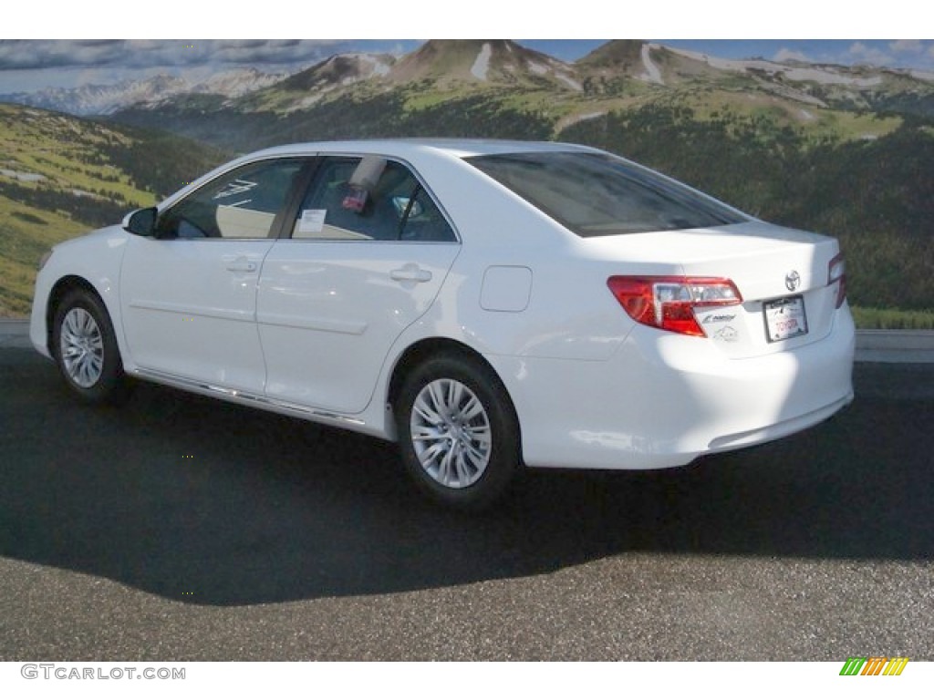 2014 Camry LE - Super White / Ash photo #3
