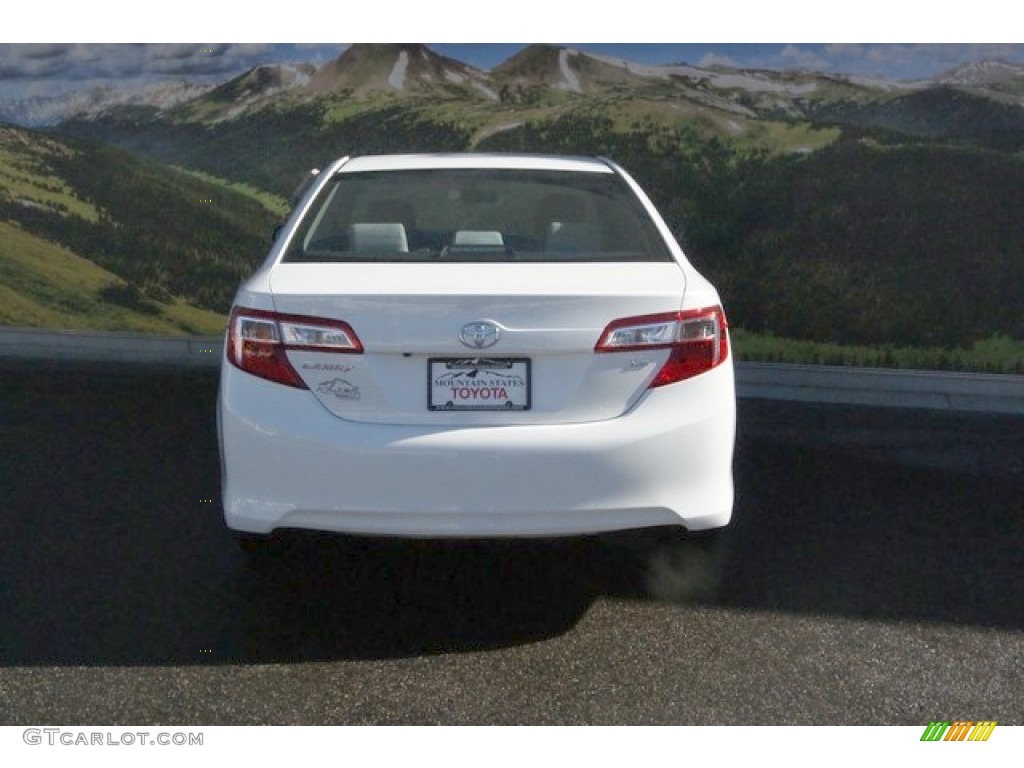 2014 Camry LE - Super White / Ash photo #4