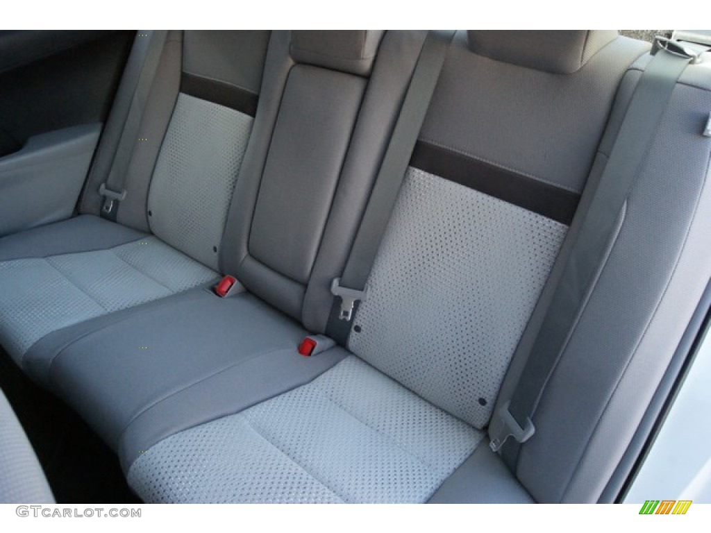 2014 Camry LE - Super White / Ash photo #7
