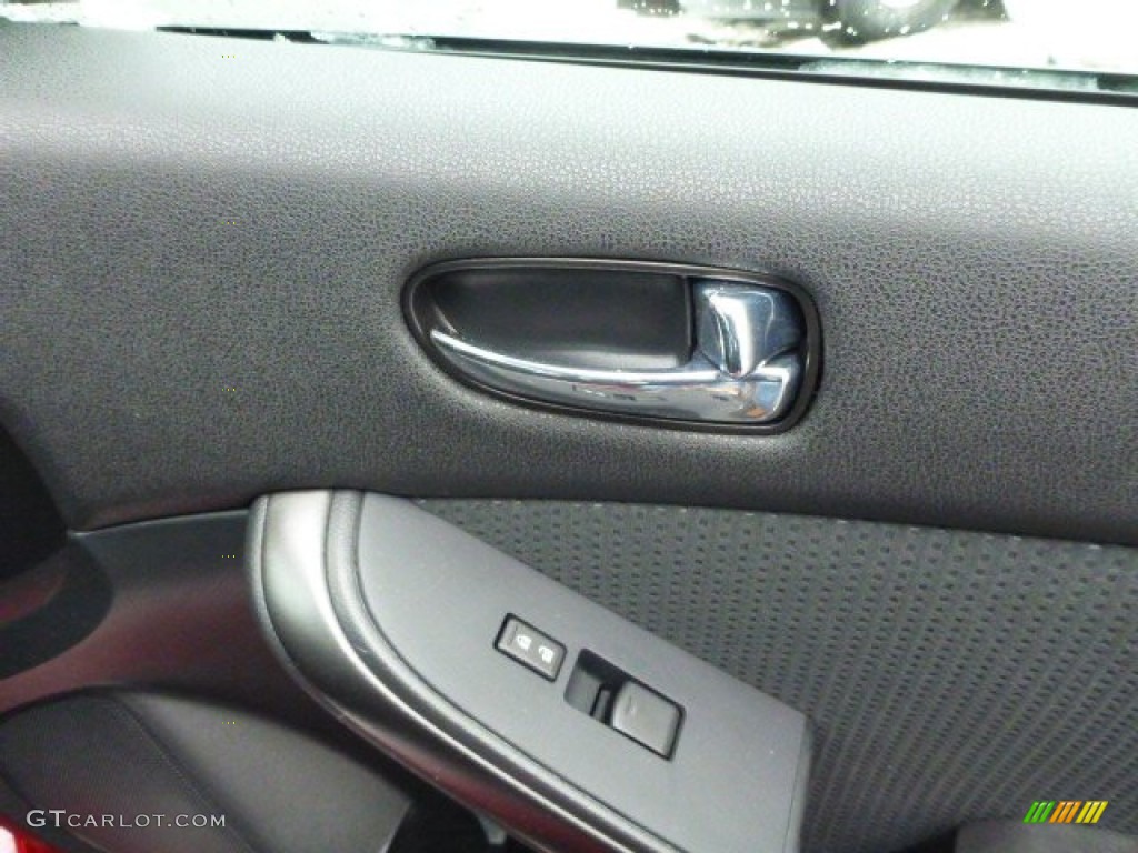 2011 Altima 2.5 S Coupe - Red Alert / Charcoal photo #11