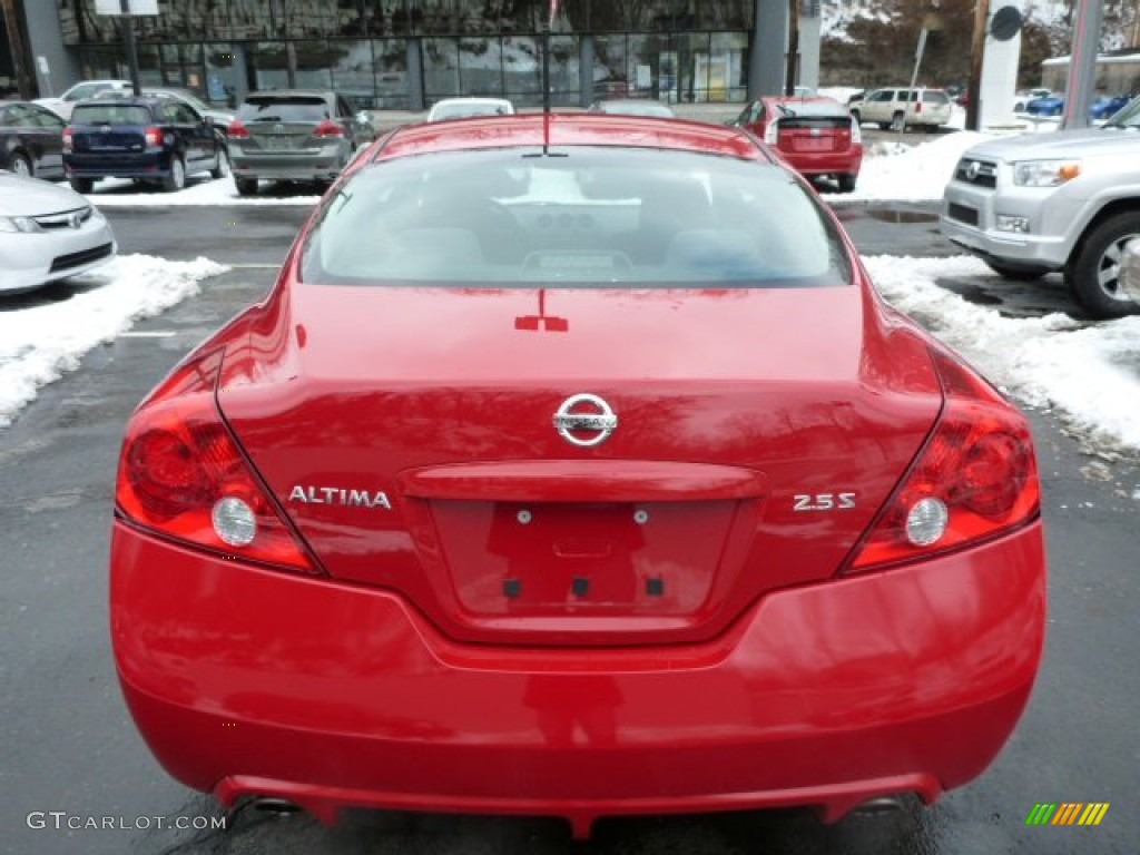 2011 Altima 2.5 S Coupe - Red Alert / Charcoal photo #16