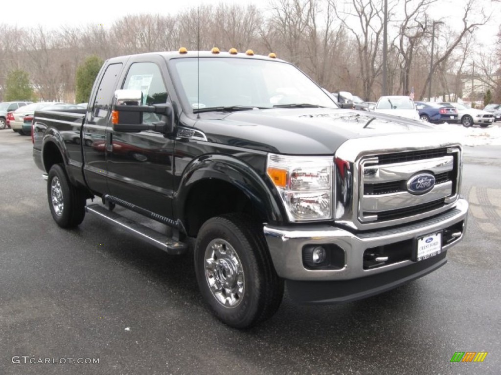 2014 F250 Super Duty XLT SuperCab 4x4 - Green Gem Metallic / Steel photo #1