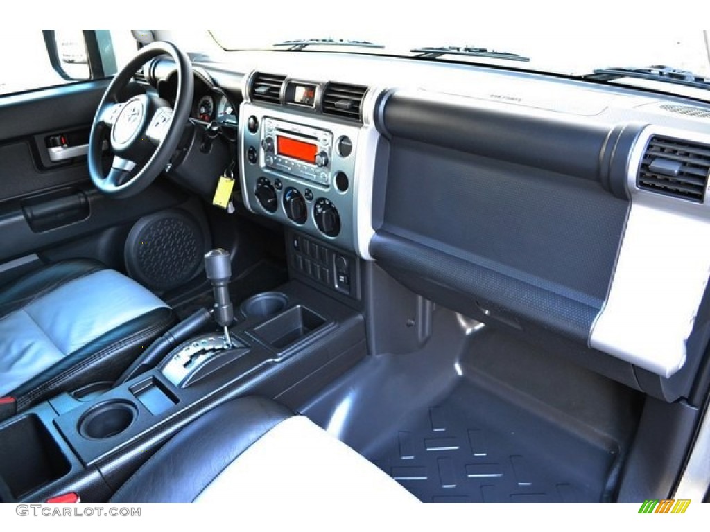 2011 FJ Cruiser TRD - Silver Fresco Metallic / Dark Charcoal photo #14