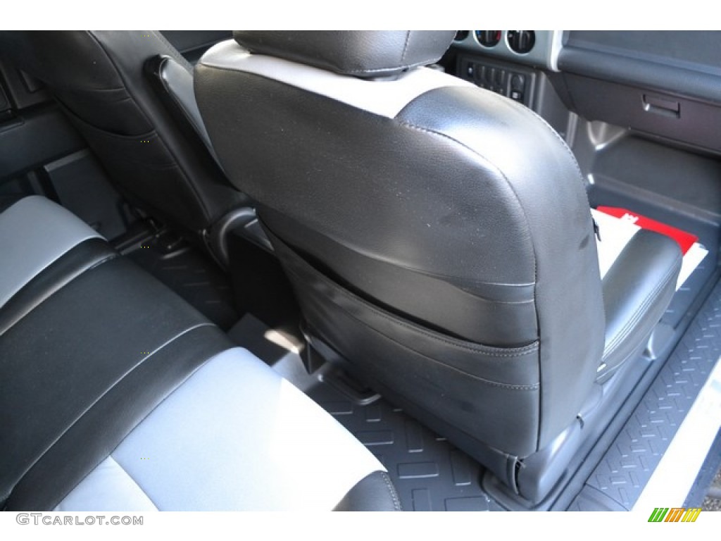 2011 FJ Cruiser TRD - Silver Fresco Metallic / Dark Charcoal photo #18