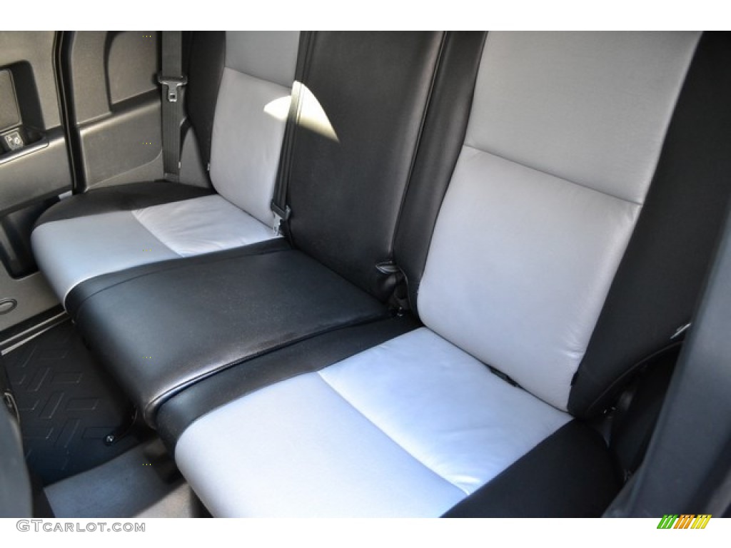 2011 FJ Cruiser TRD - Silver Fresco Metallic / Dark Charcoal photo #20