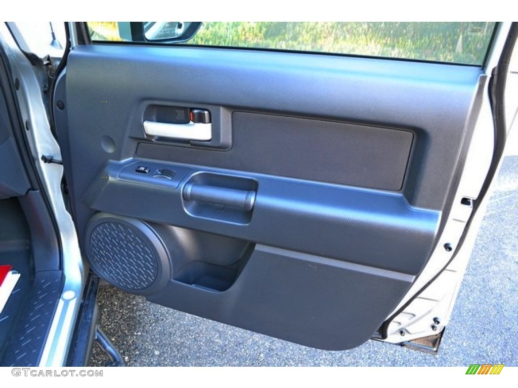 2011 FJ Cruiser TRD - Silver Fresco Metallic / Dark Charcoal photo #22