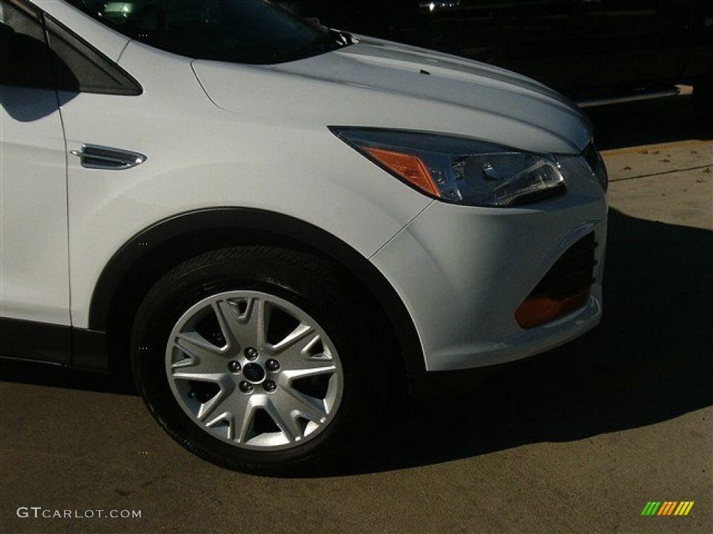 2013 Escape S - Oxford White / Charcoal Black photo #8