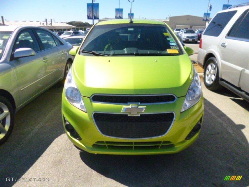 2013 Spark LT - Jalapeno (Green) / Green/Green photo #2