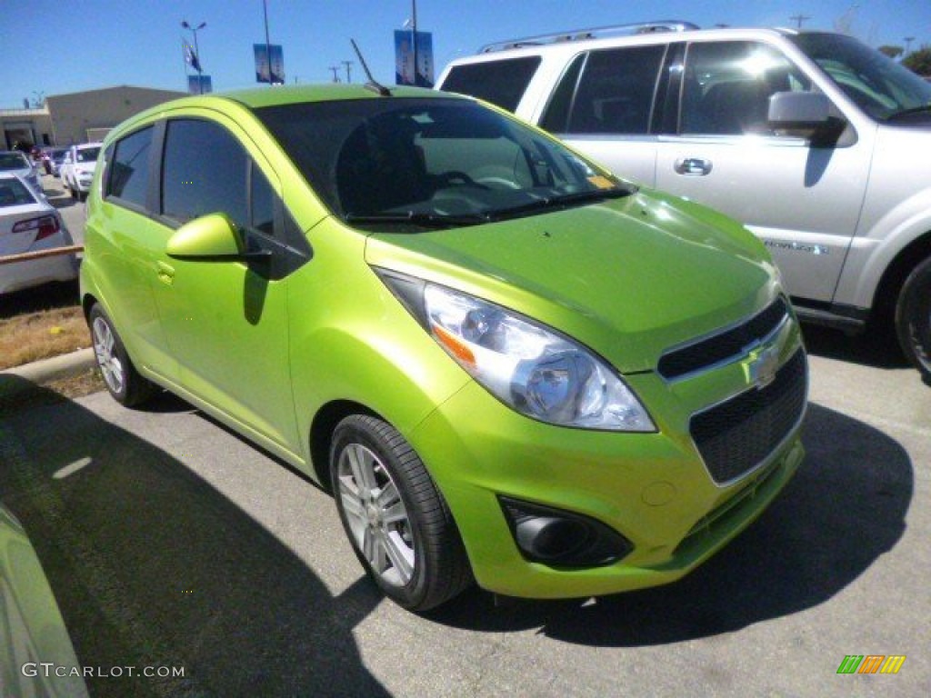 2013 Spark LT - Jalapeno (Green) / Green/Green photo #3