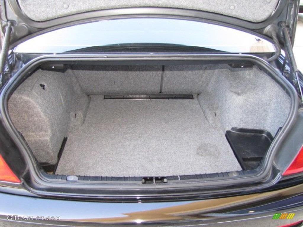 2005 BMW 3 Series 325i Coupe Trunk Photo #90632587