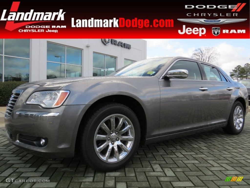 2011 300 C Hemi - Tungsten Metallic / Black photo #1