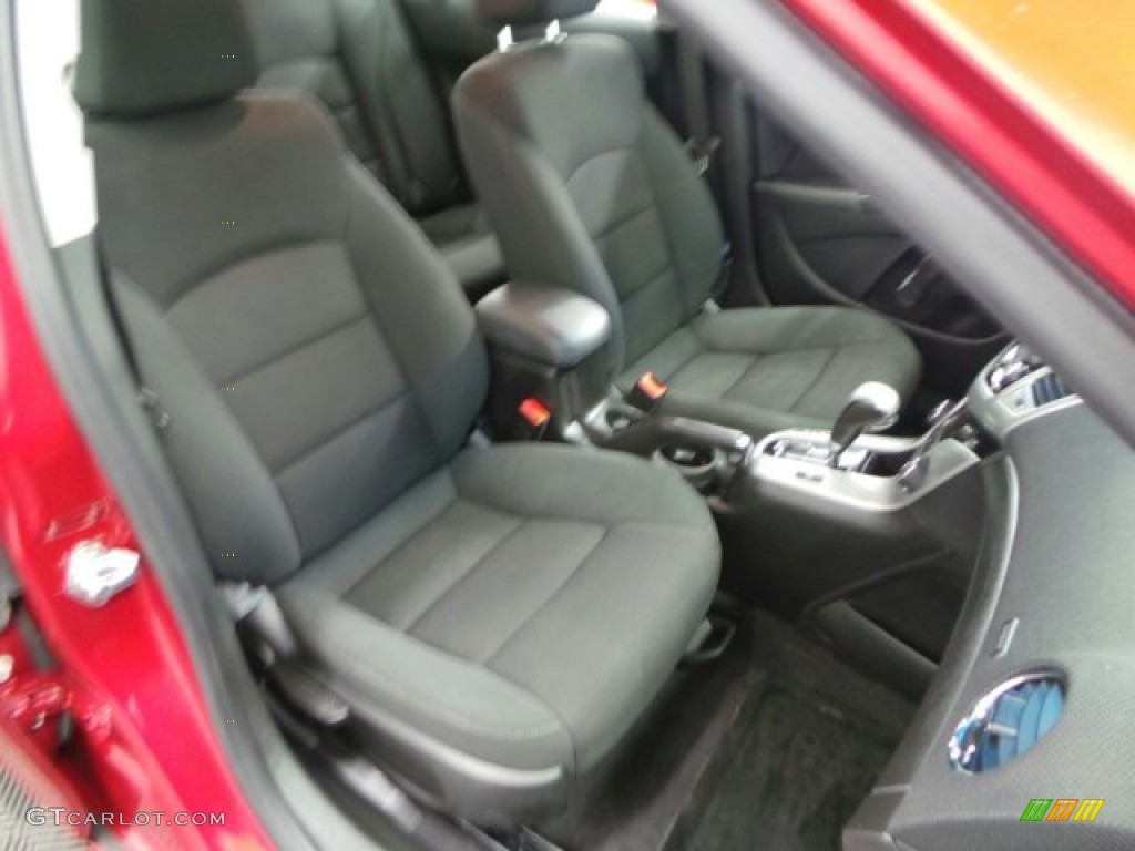 2012 Cruze LT - Crystal Red Metallic / Jet Black photo #12