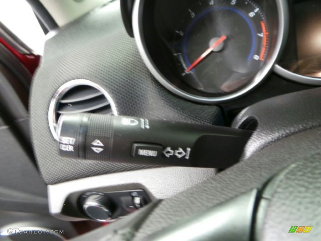 2012 Cruze LT - Crystal Red Metallic / Jet Black photo #21