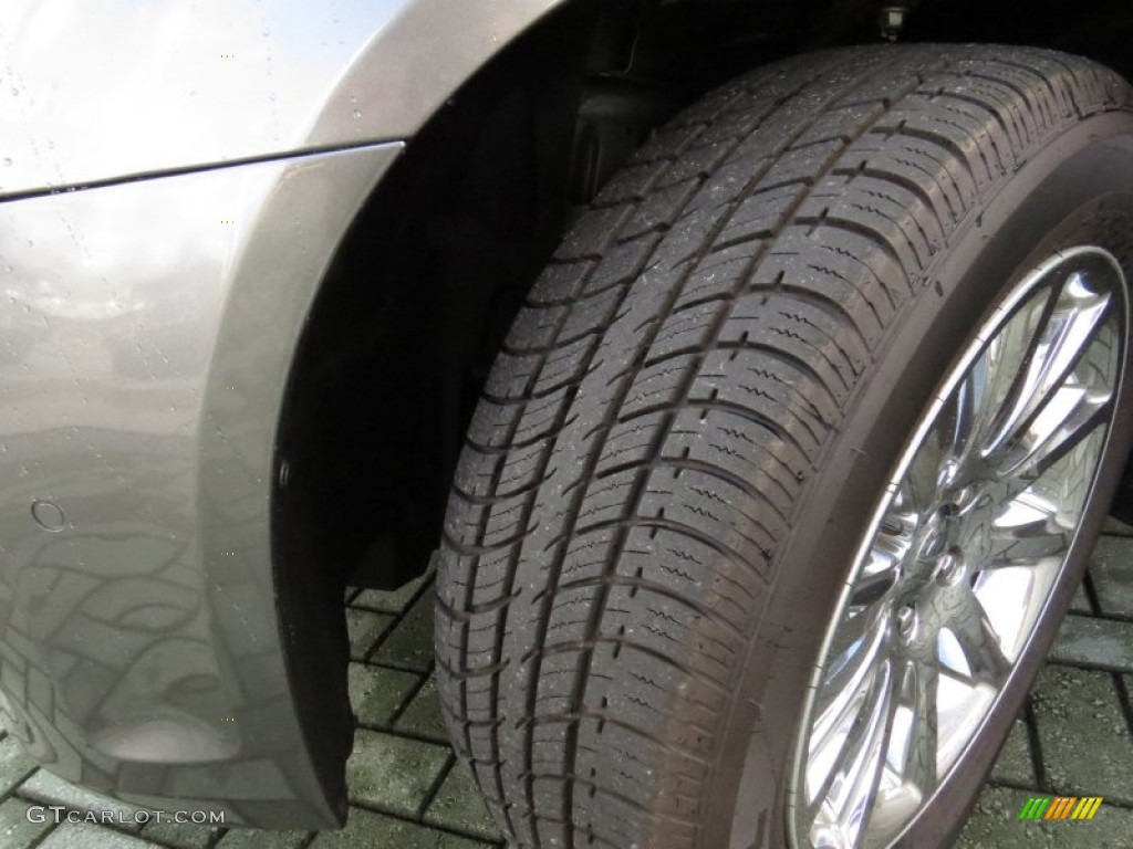 2011 300 C Hemi - Tungsten Metallic / Black photo #34