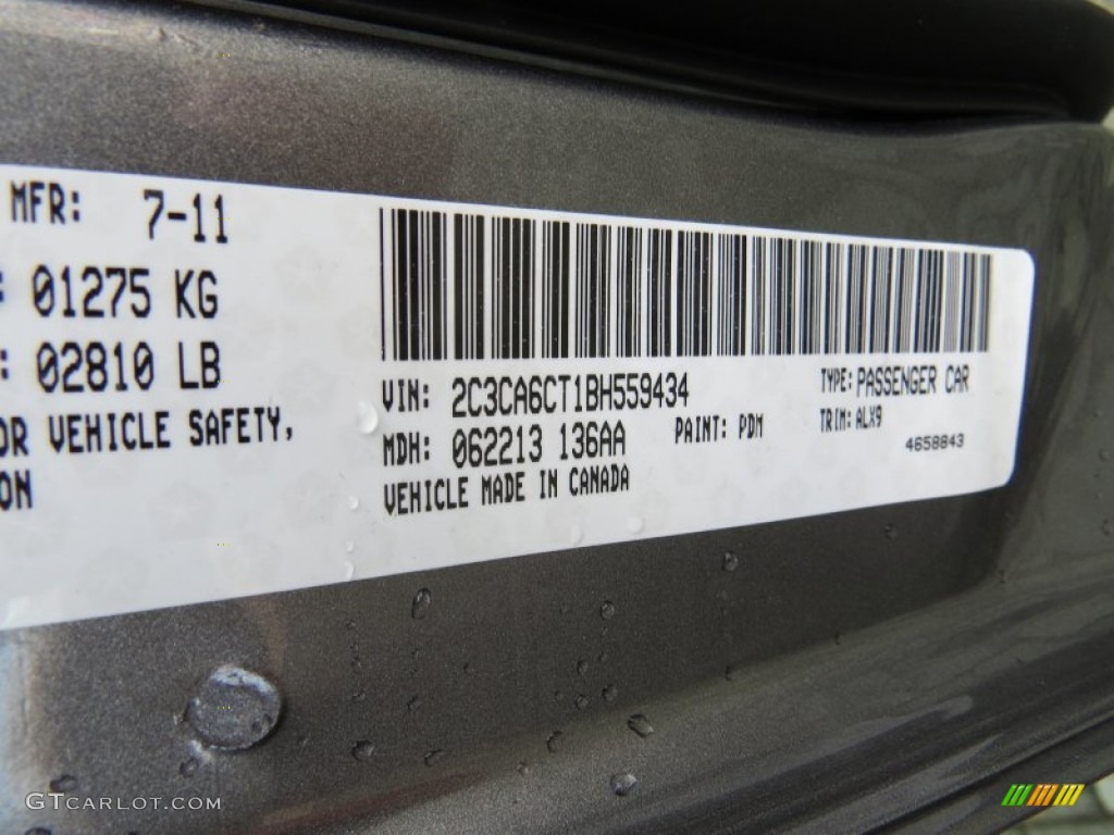 2011 300 C Hemi - Tungsten Metallic / Black photo #35