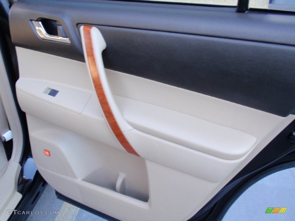 2010 Highlander Limited - Black / Sand Beige photo #22
