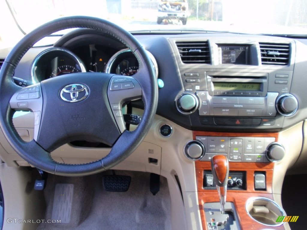 2010 Highlander Limited - Black / Sand Beige photo #34