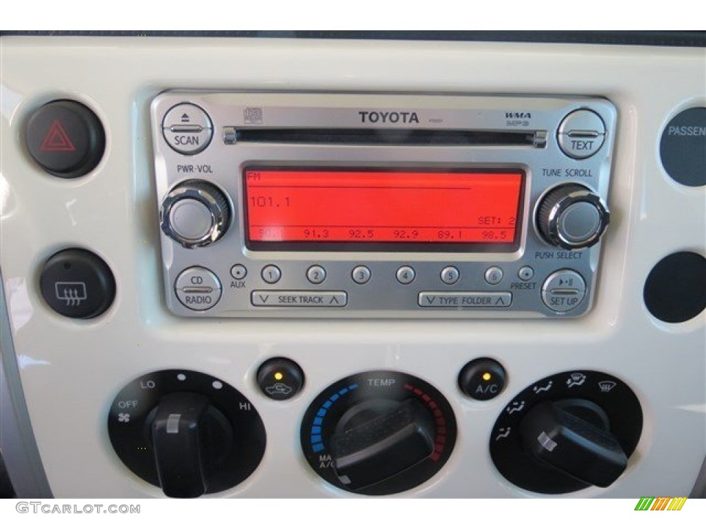 2012 Toyota FJ Cruiser Standard FJ Cruiser Model Audio System Photos