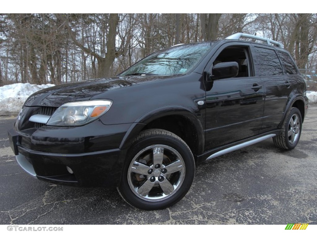 2006 Outlander SE 4WD - Labrador Black Pearl / Charcoal photo #1