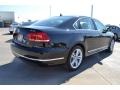 Black - Passat TDI SEL Premium Photo No. 2