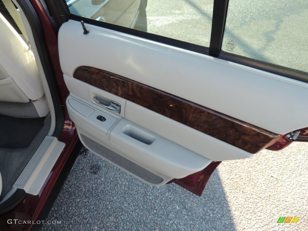 2005 Grand Marquis GS - Dark Toreador Red Metallic / Light Flint photo #11