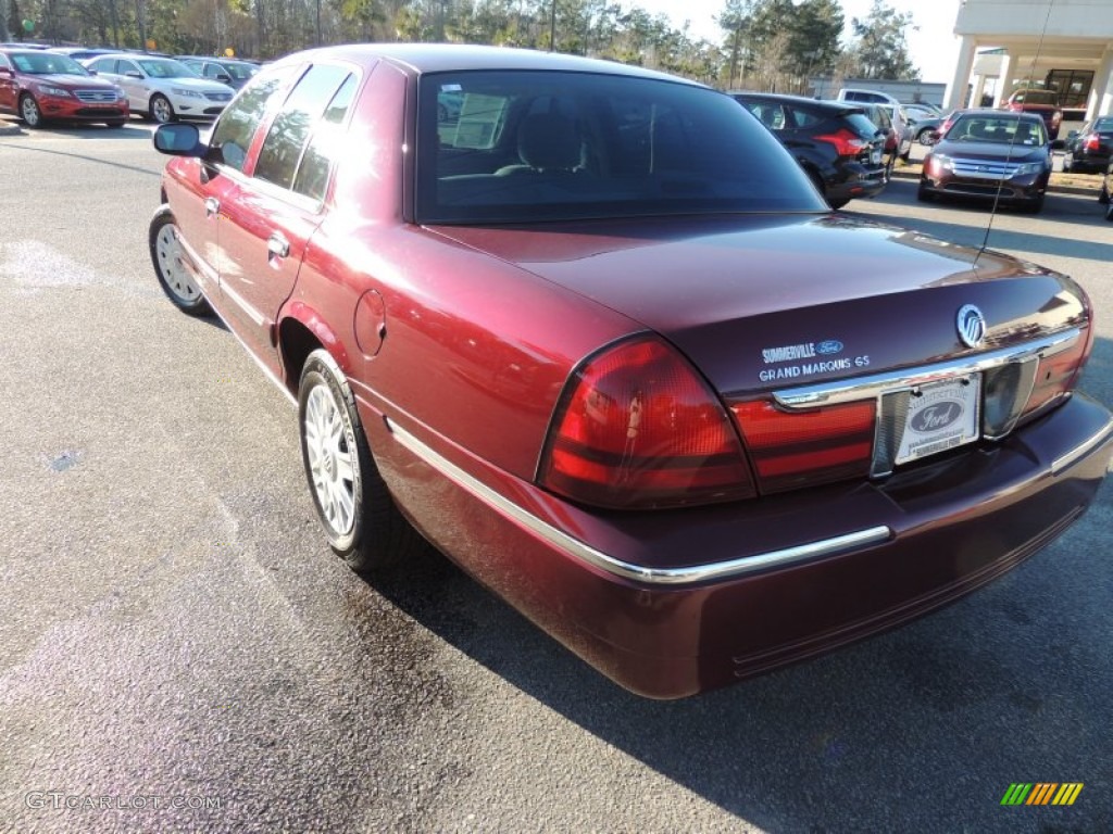 2005 Grand Marquis GS - Dark Toreador Red Metallic / Light Flint photo #15
