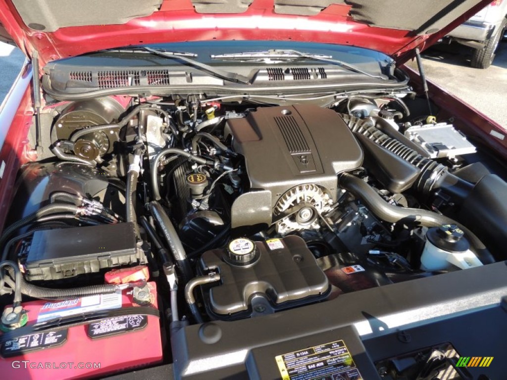 2005 Grand Marquis GS - Dark Toreador Red Metallic / Light Flint photo #18