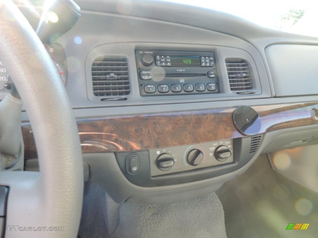 2005 Grand Marquis GS - Dark Toreador Red Metallic / Light Flint photo #19