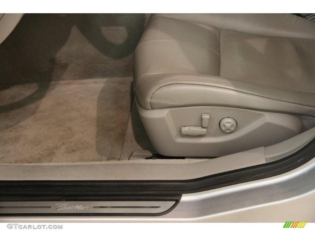2010 STS 4 V6 AWD - Radiant Silver / Light Gray photo #8