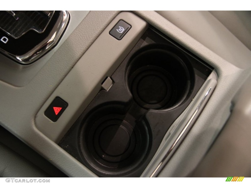 2010 STS 4 V6 AWD - Radiant Silver / Light Gray photo #19