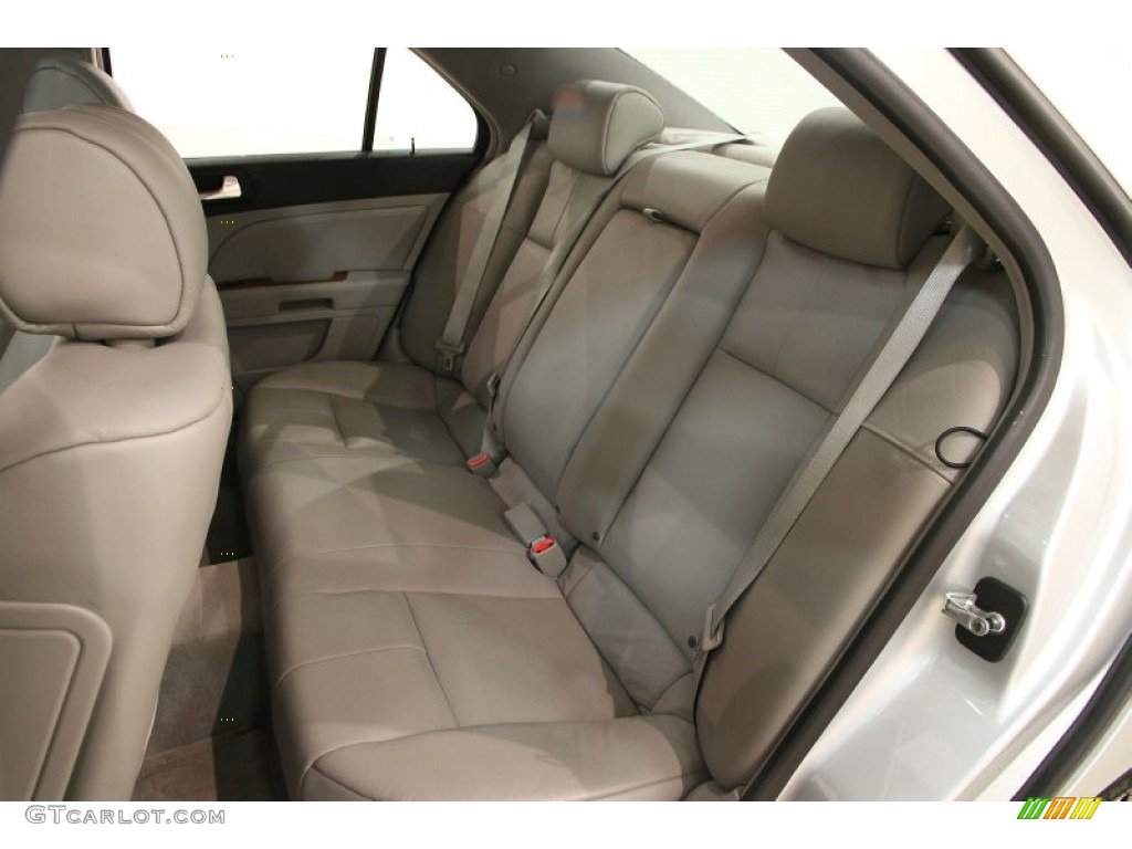 2010 STS 4 V6 AWD - Radiant Silver / Light Gray photo #22