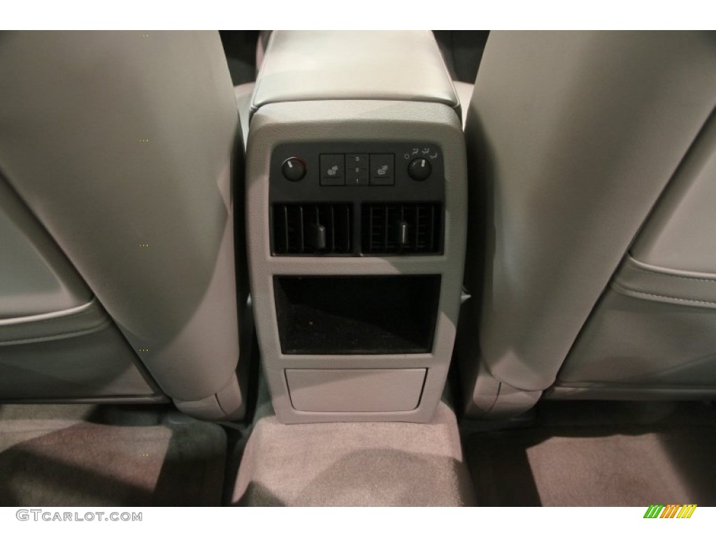 2010 STS 4 V6 AWD - Radiant Silver / Light Gray photo #24