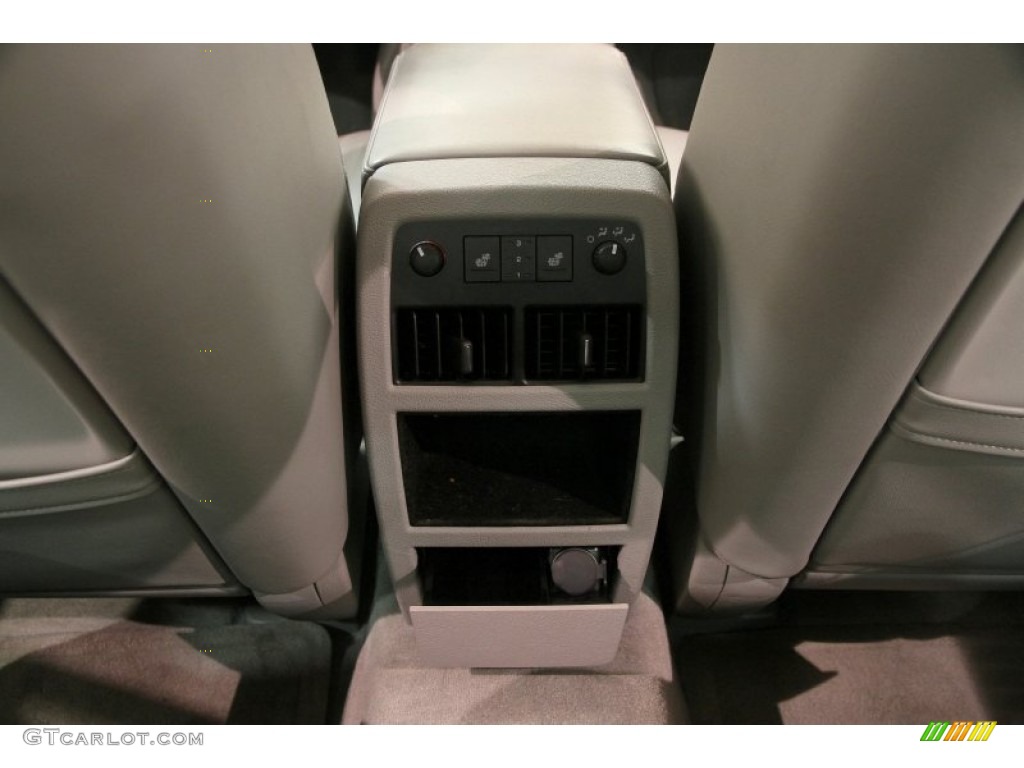 2010 STS 4 V6 AWD - Radiant Silver / Light Gray photo #25