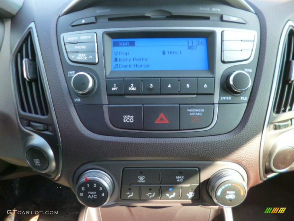 2014 Hyundai Tucson GLS Controls Photo #90651713