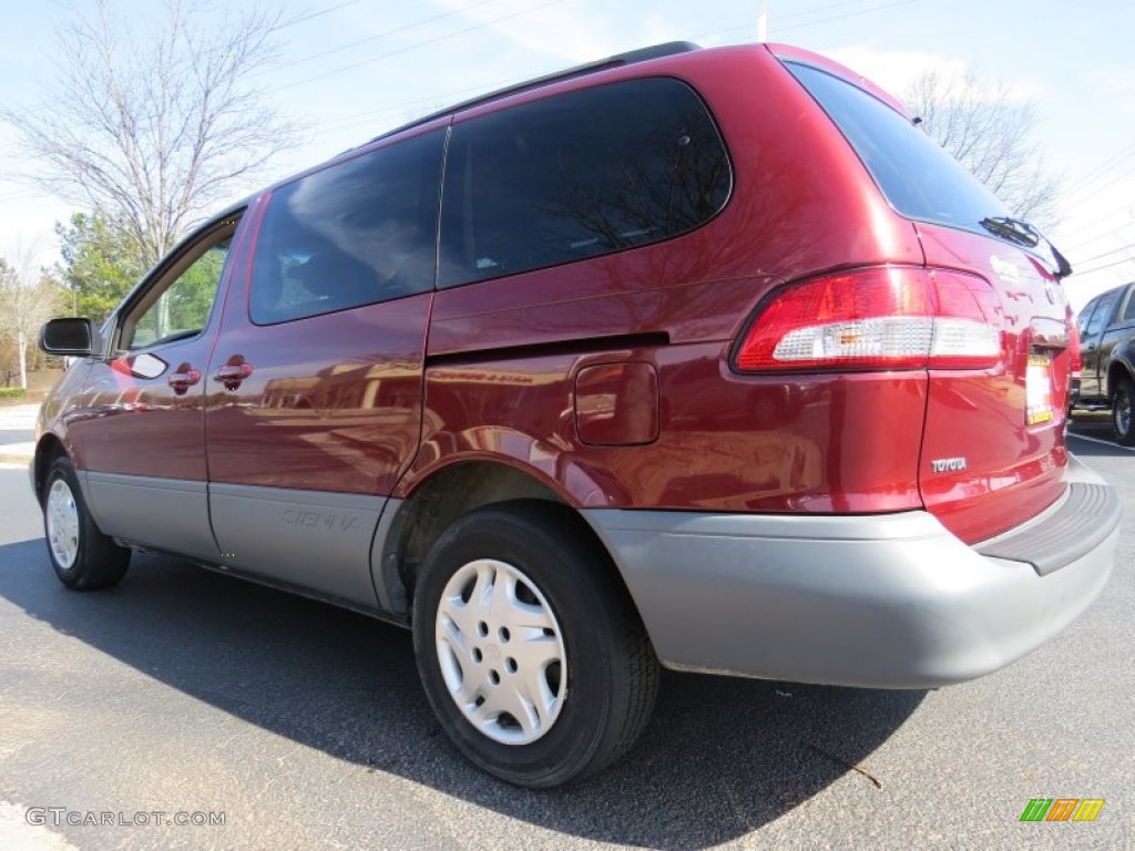 2002 Sienna LE - Vintage Red Pearl / Oak photo #2