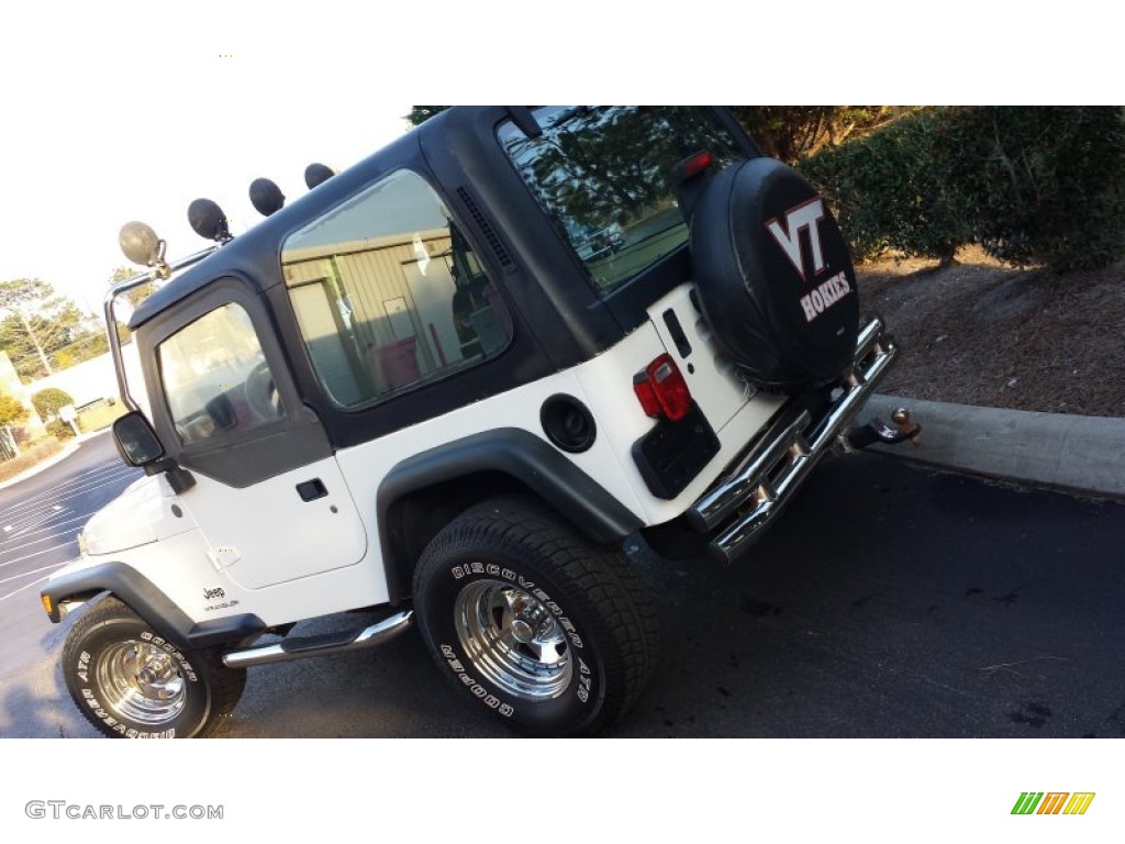 2004 Wrangler SE 4x4 - Stone White / Dark Slate Gray photo #16